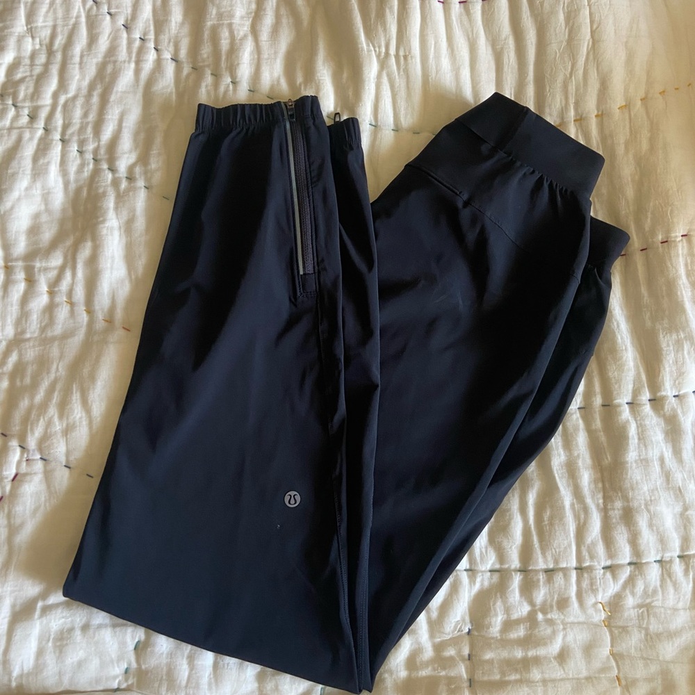 Lululemon surge jogger